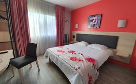 Motel 25